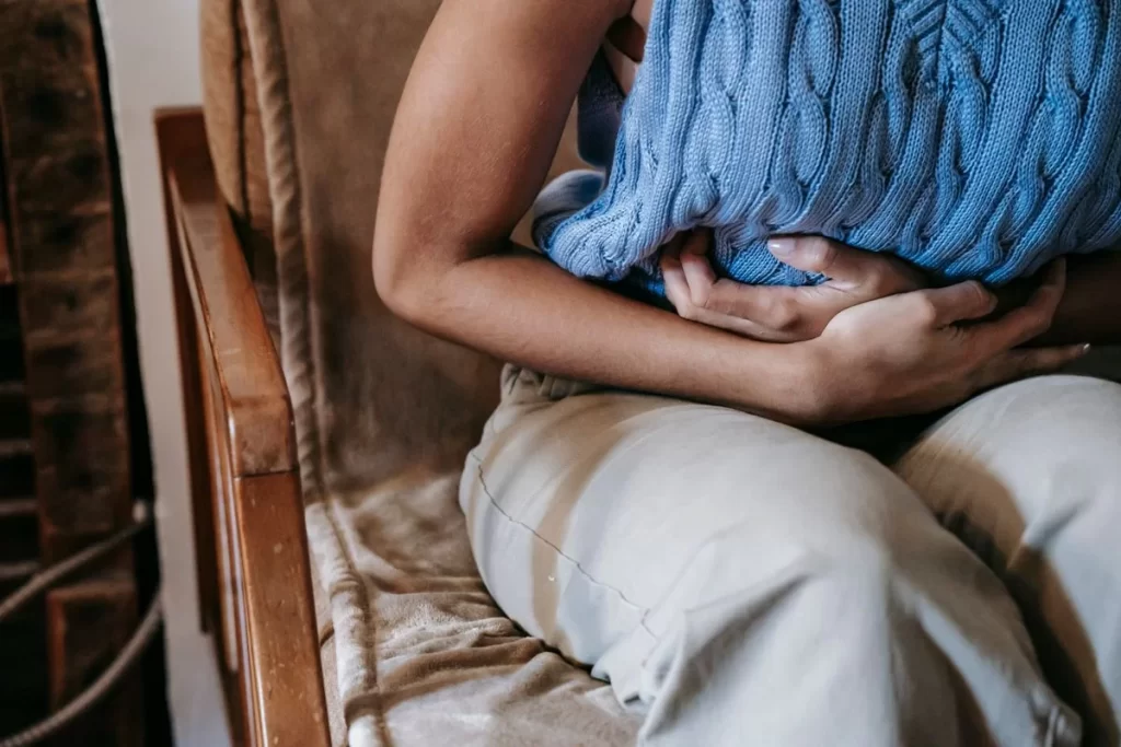Cancerul gastric: semnele care nu trebuie ignorate și rolul chirurgiei